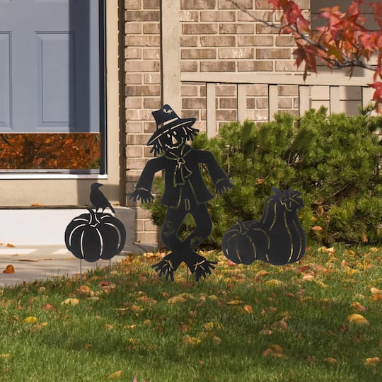 Glitzhome® Set of 3 Fall Metal Scarecrow Silhouette Yard Stakes